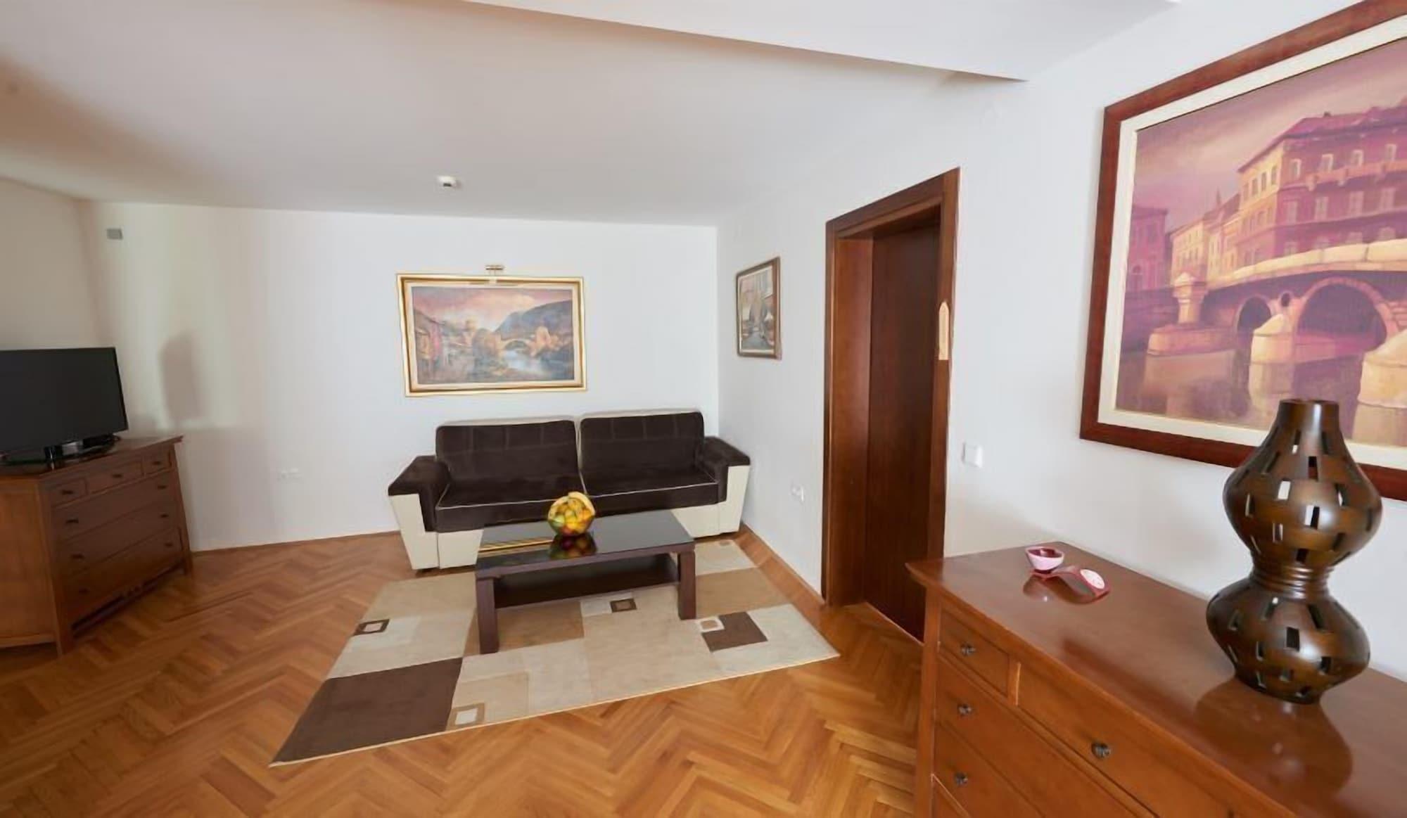 Hotel Pahuljica Vlasic Esterno foto