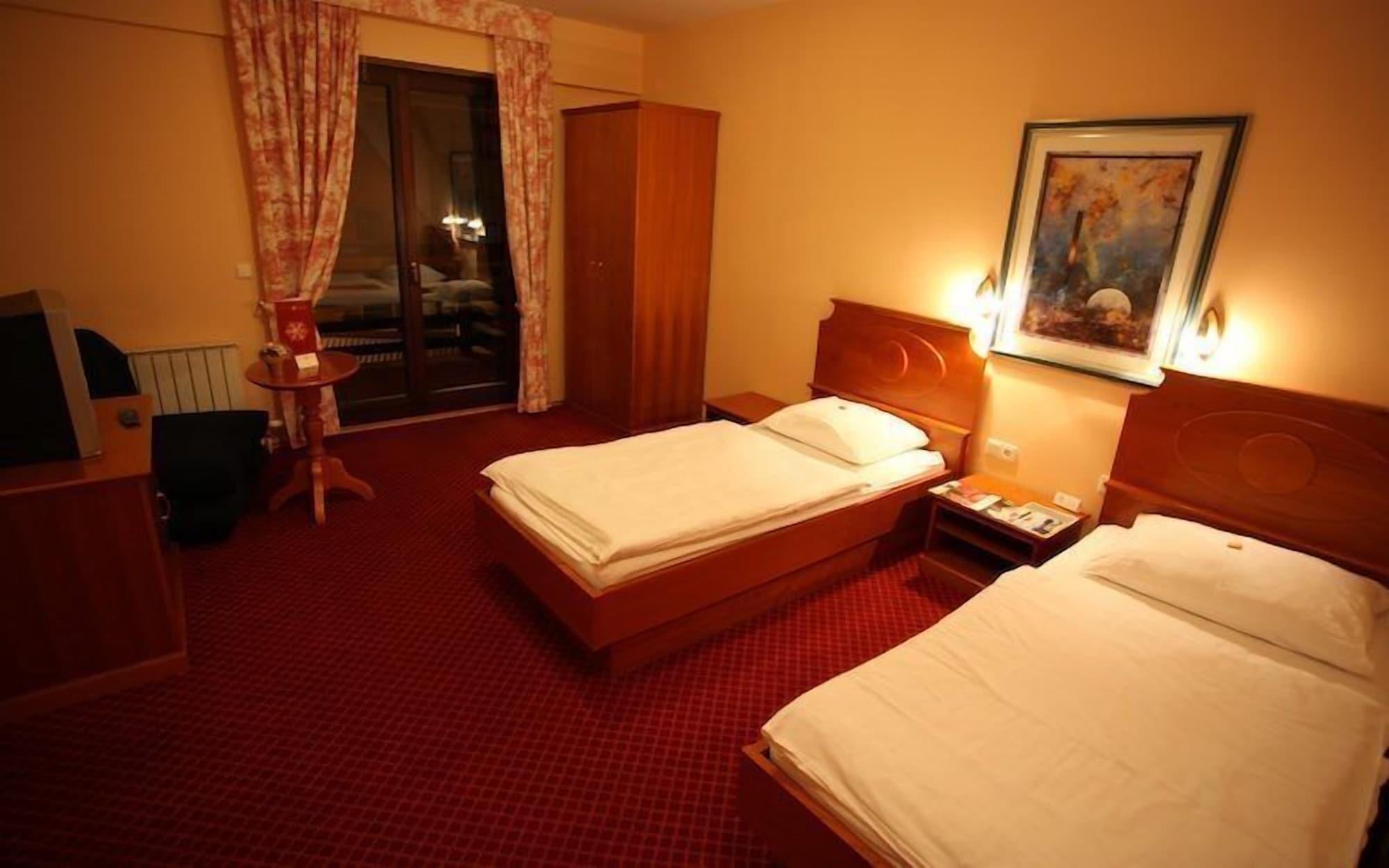 Hotel Pahuljica Vlasic Esterno foto