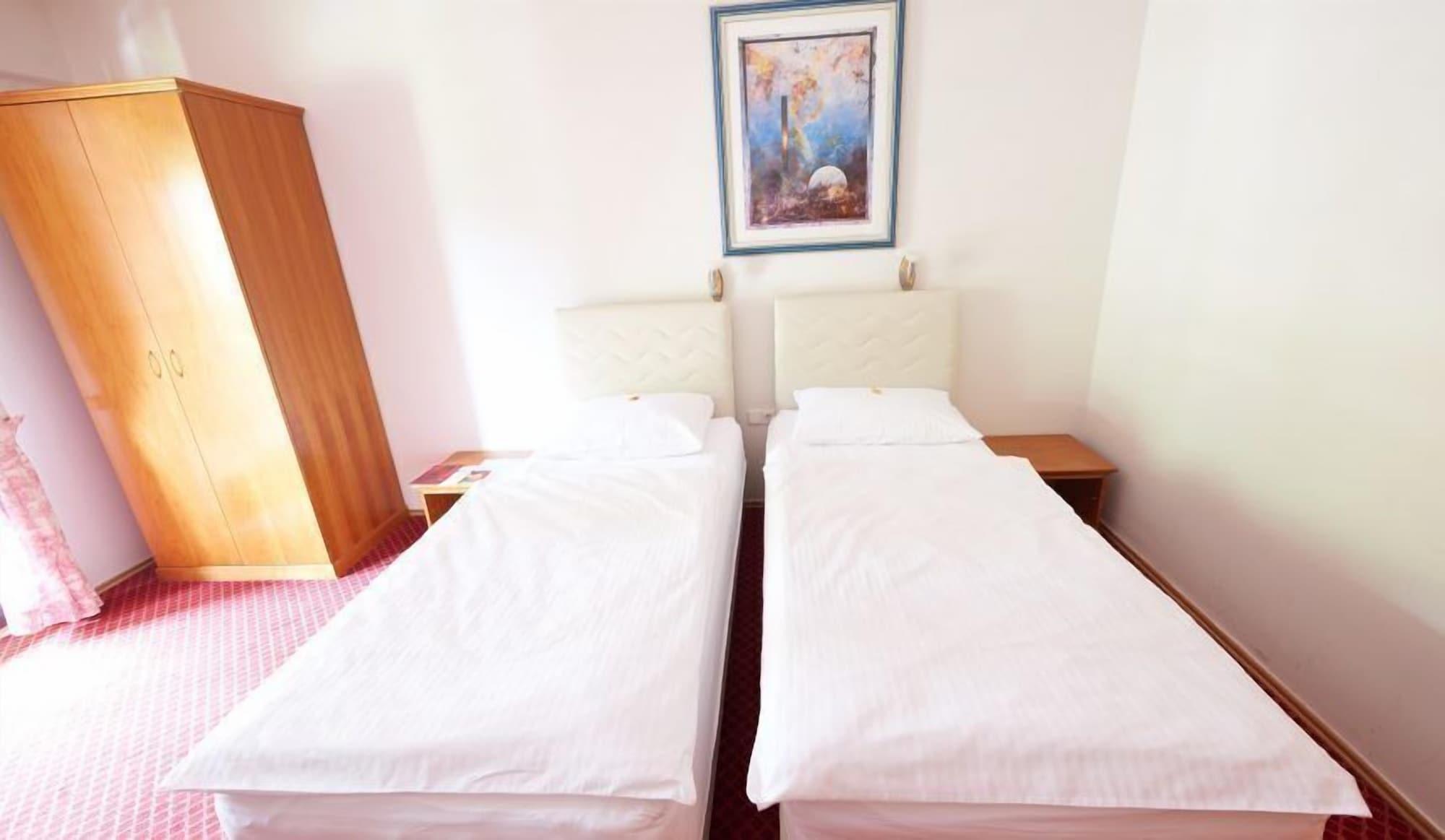 Hotel Pahuljica Vlasic Esterno foto