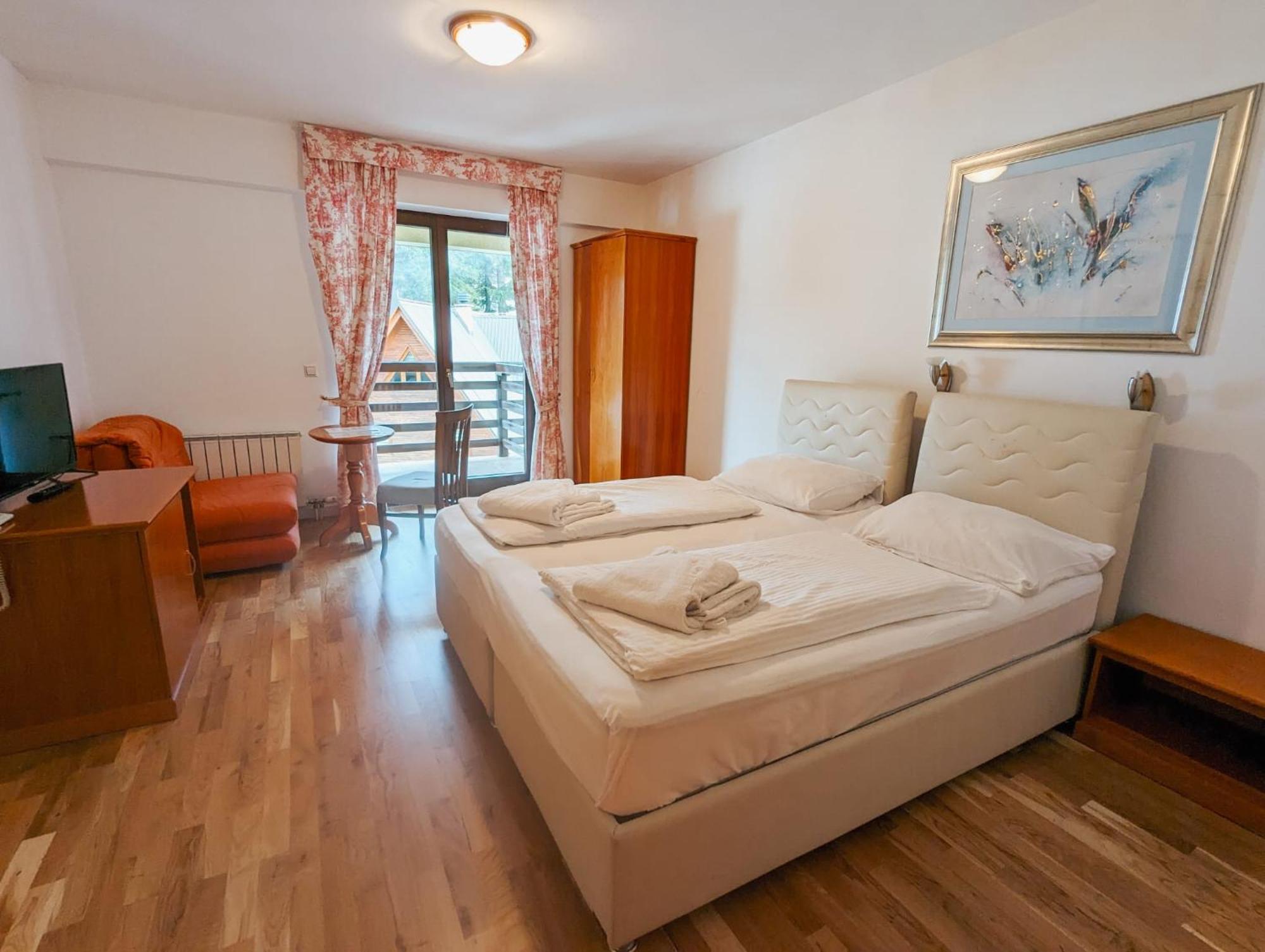 Hotel Pahuljica Vlasic Esterno foto